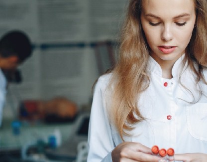 Biyoeşdeğer Hormon Tedavisi Nedir? Nasıl Yapılır?